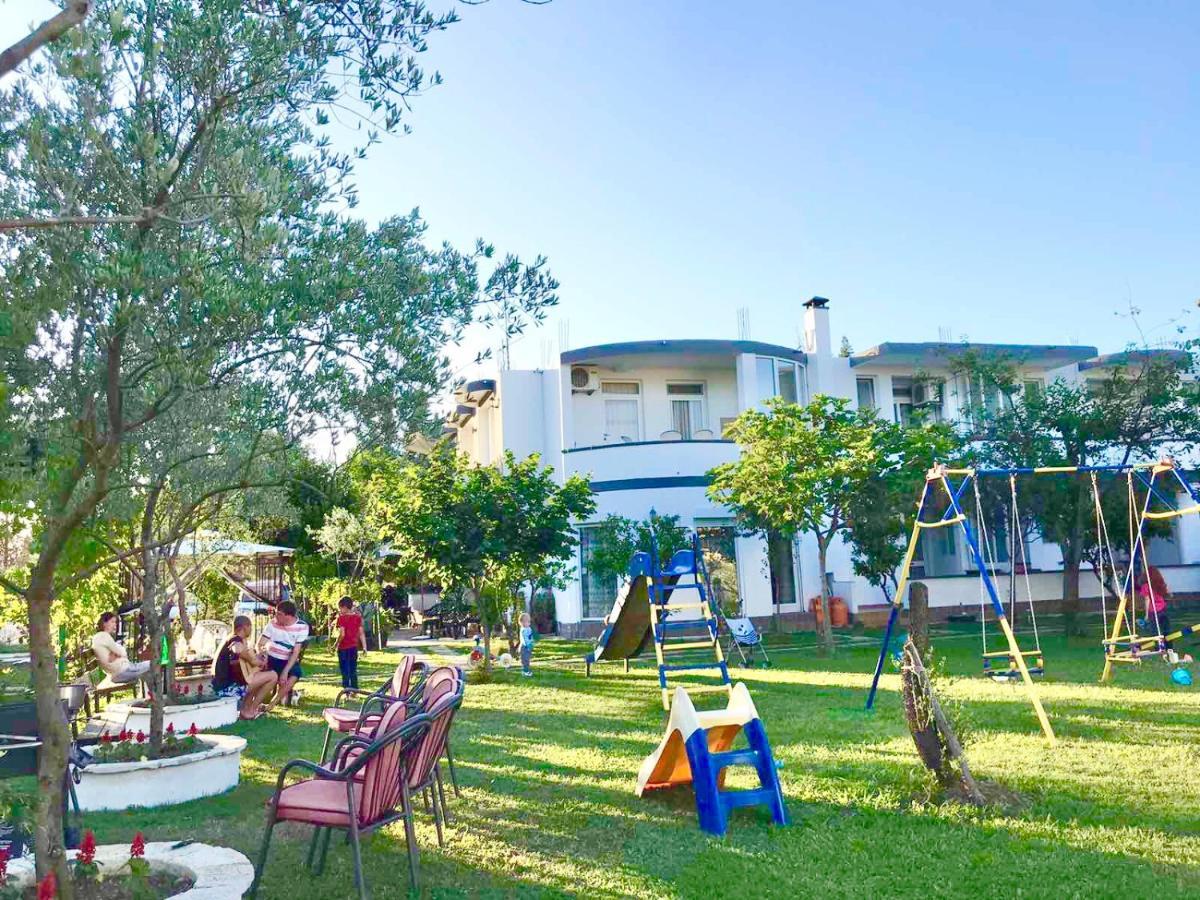 Apartments Flamingo Ulcinj Buitenkant foto