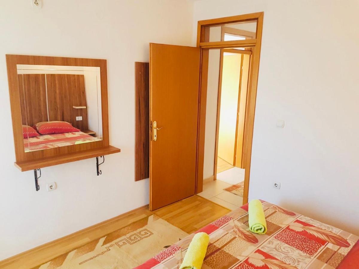Apartments Flamingo Ulcinj Buitenkant foto