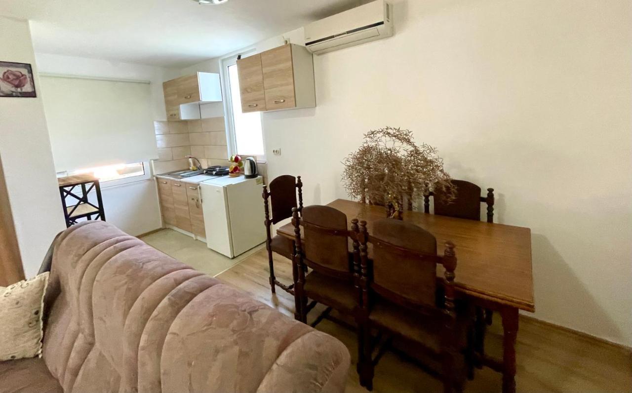 Apartments Flamingo Ulcinj Buitenkant foto