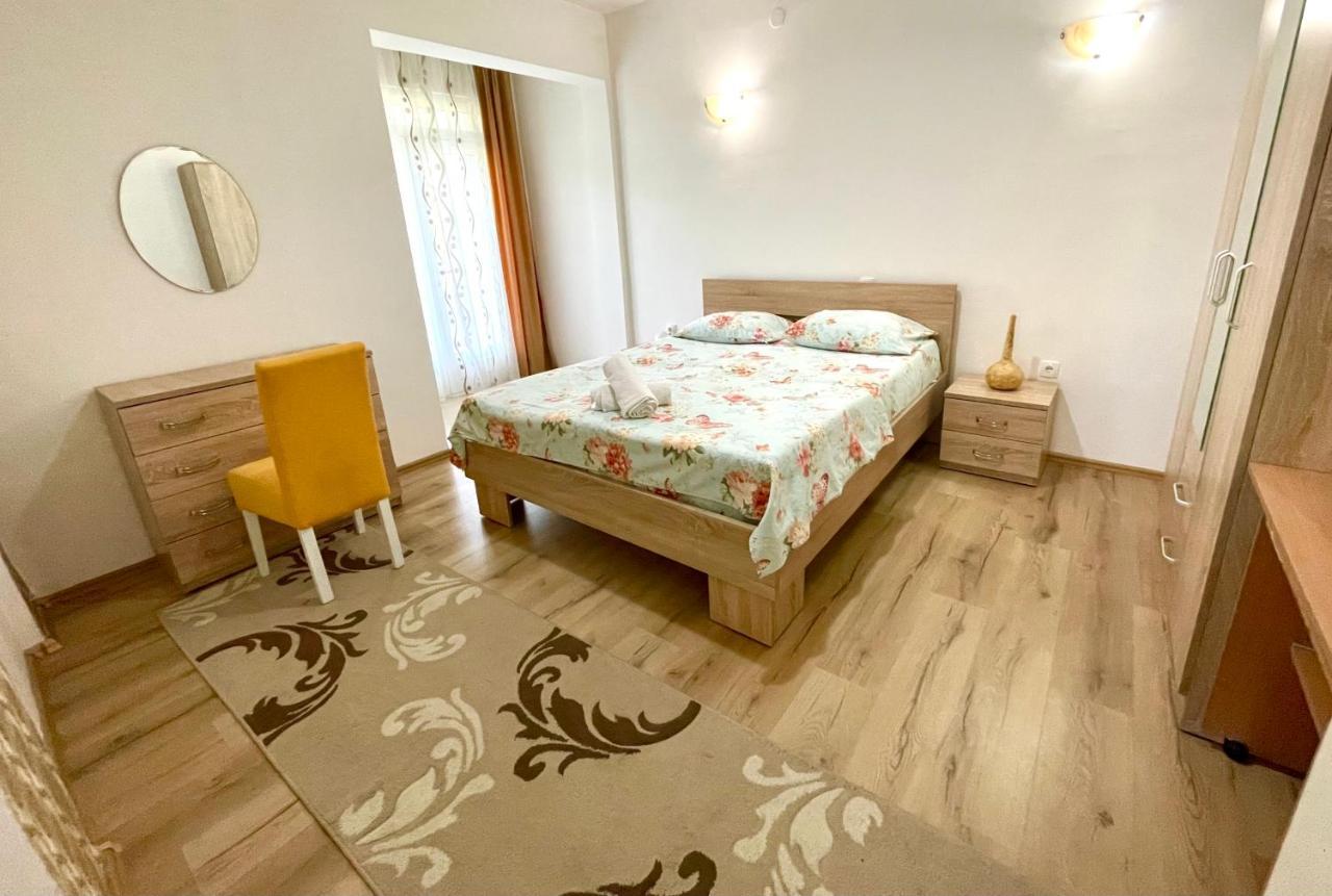 Apartments Flamingo Ulcinj Buitenkant foto