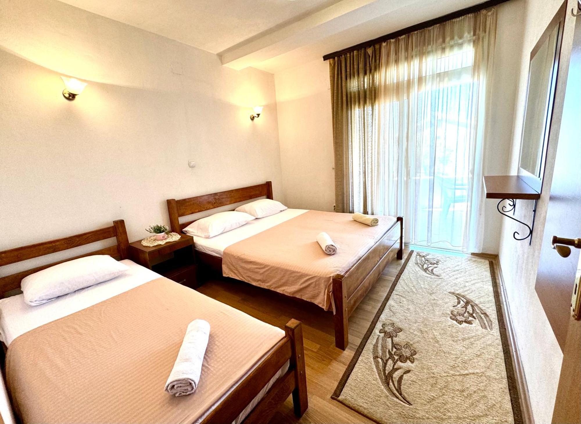 Apartments Flamingo Ulcinj Buitenkant foto