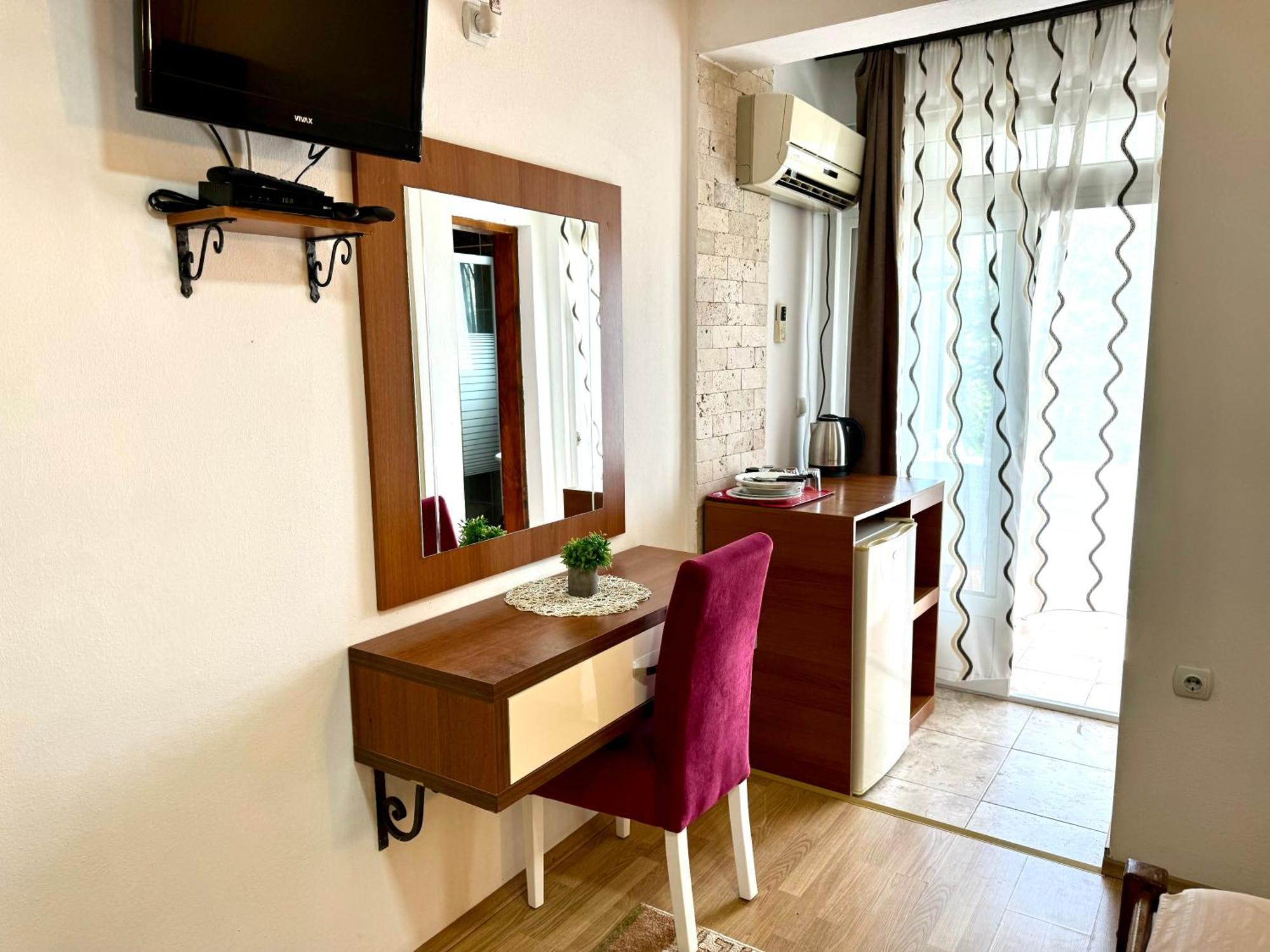 Apartments Flamingo Ulcinj Buitenkant foto